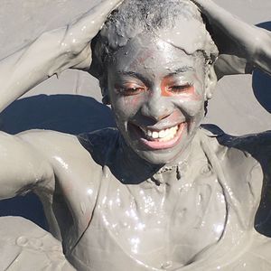 Meet your Posher, Ally